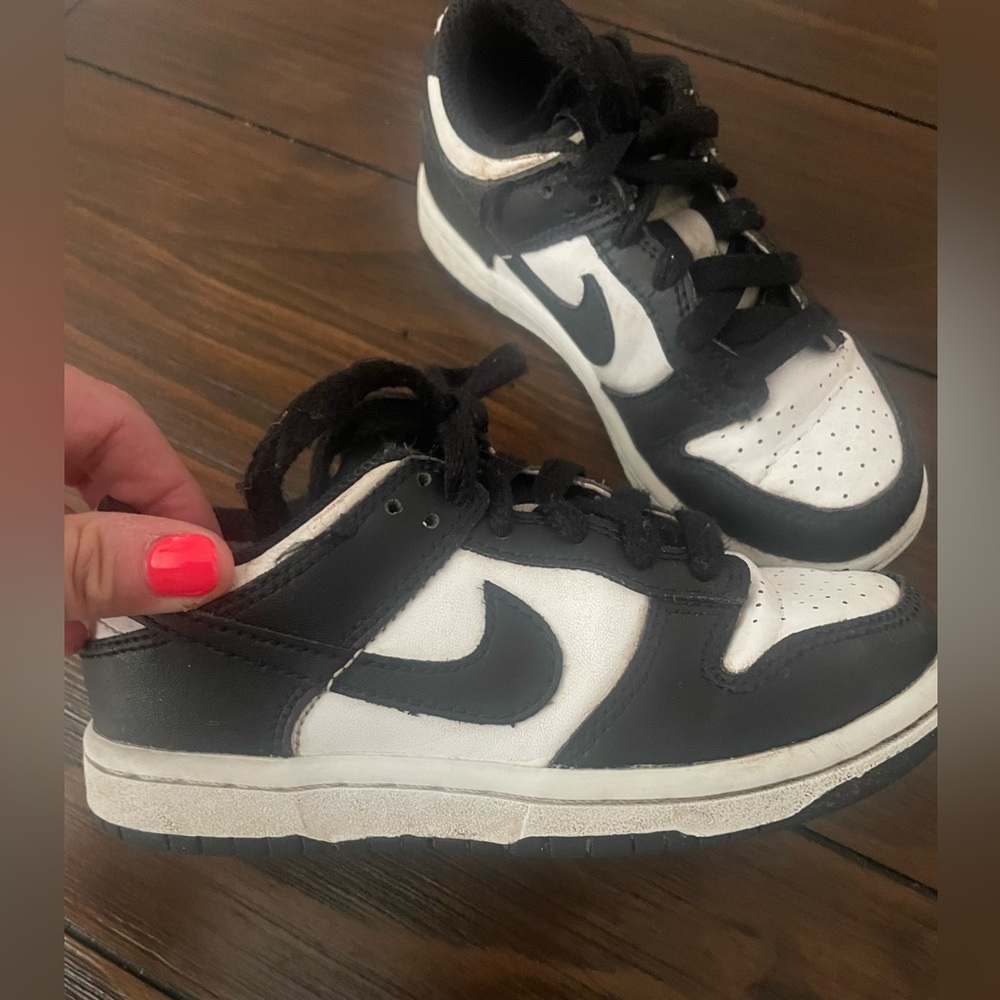 Nike Panda Dunks Little Kid 10.5